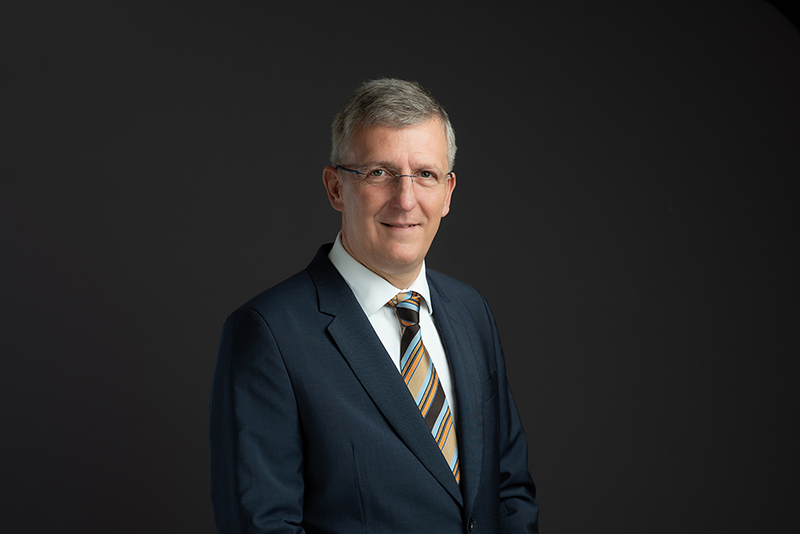STEVE SZENTIRMAI